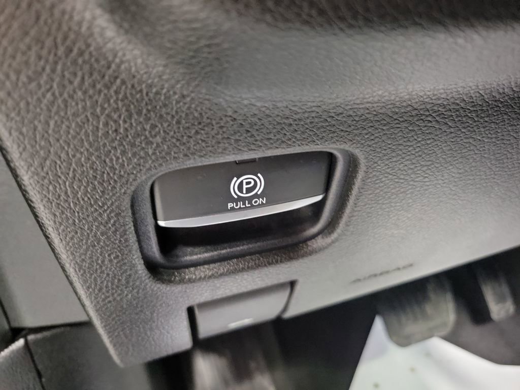 Used 2022 Jeep Grand Cherokee Limited image 40