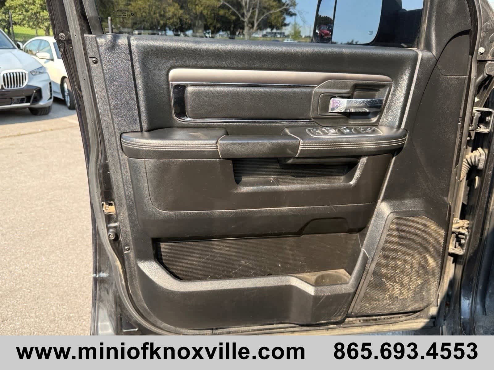 Used 2018 RAM 2500 Big Horn w/ Sport Appearance Group AWD/4WD image 16