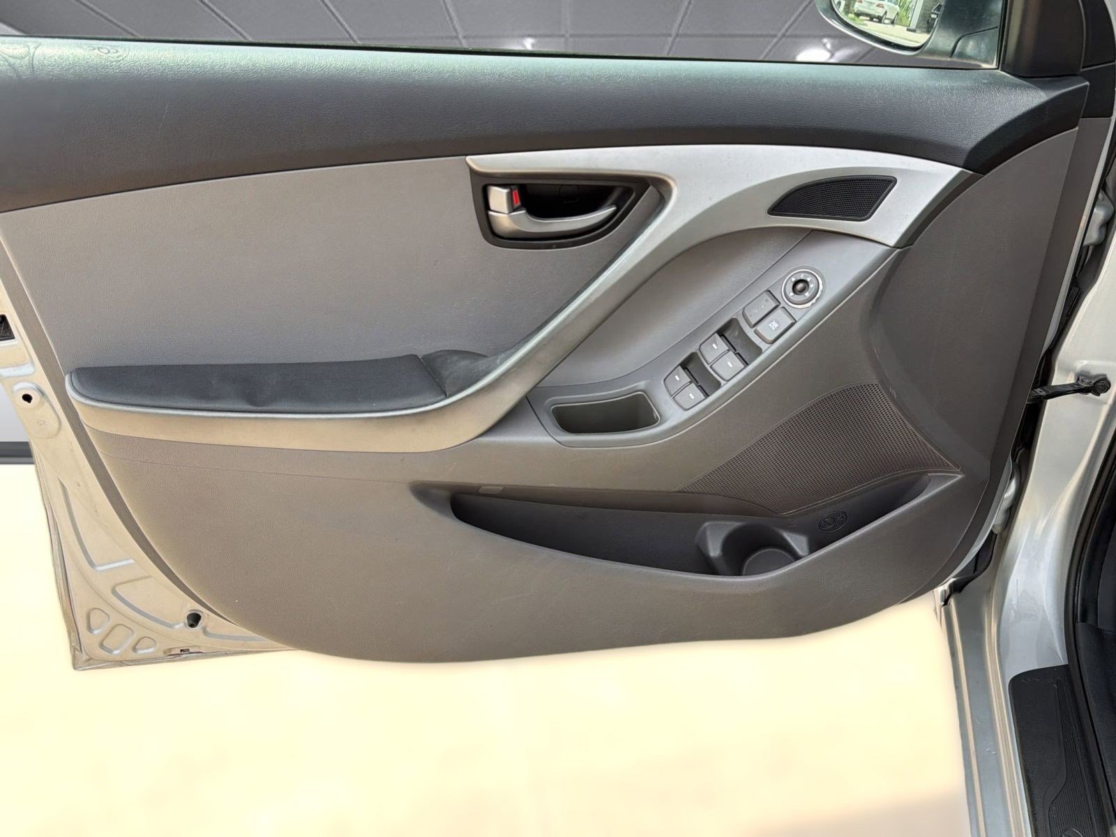 Used 2013 Hyundai Elantra GLS image 13