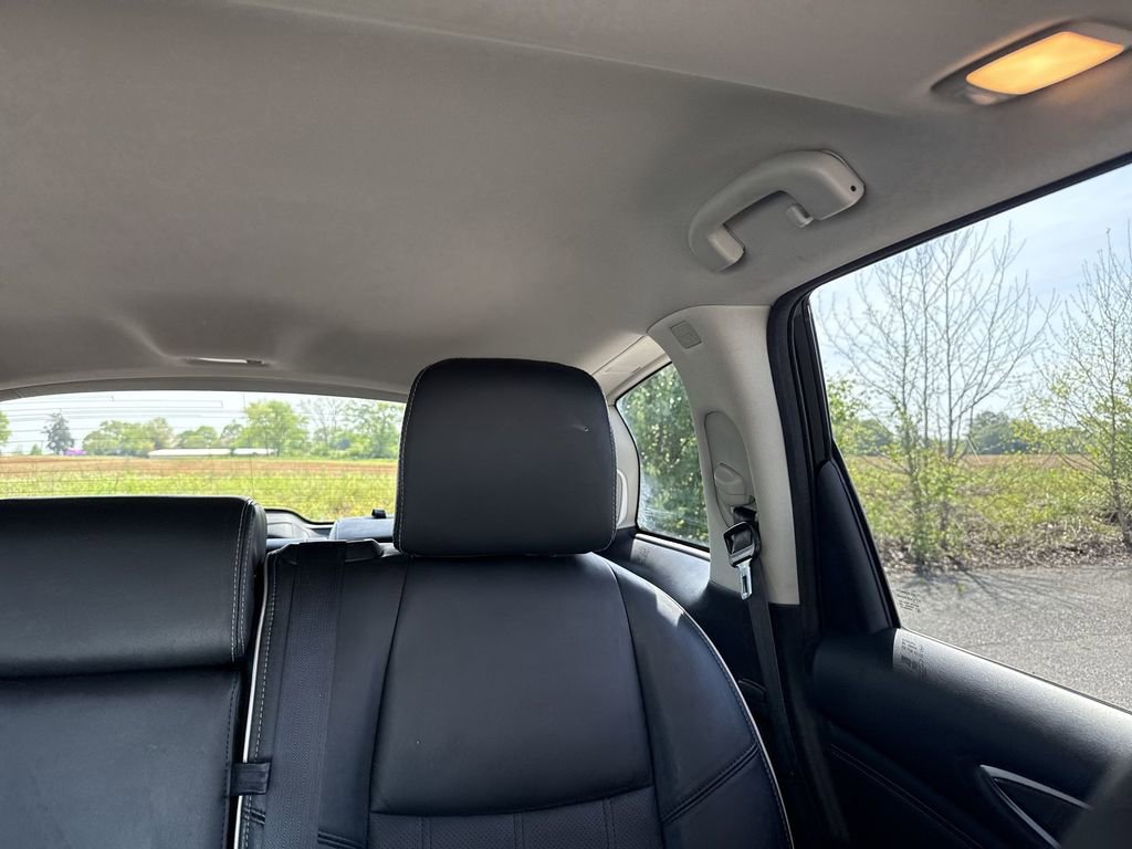 Used 2017 INFINITI QX60 AWD w/ Premium Plus Package image 14