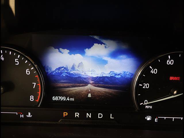 Used 2022 Ford Explorer Limited w/ Equipment Group 301A RWD image 9