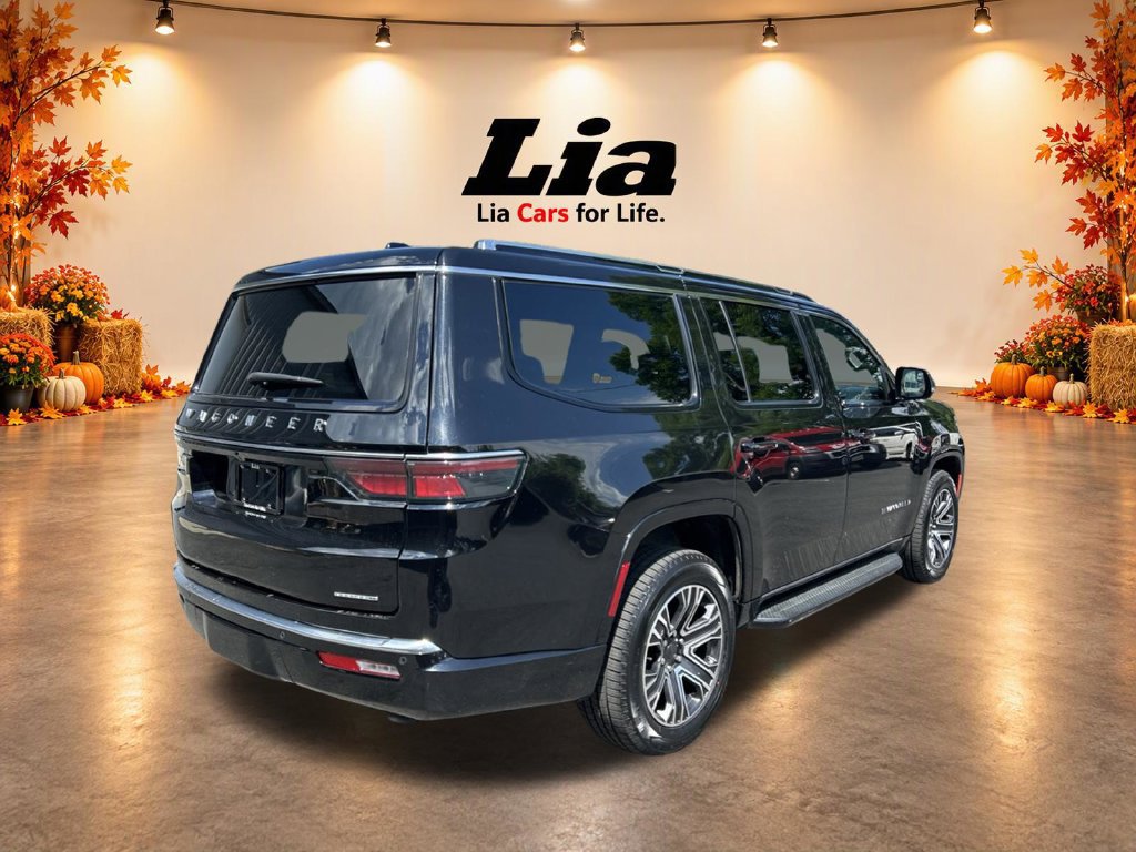 Certified 2024 Jeep Wagoneer Series II AWD/4WD image 3