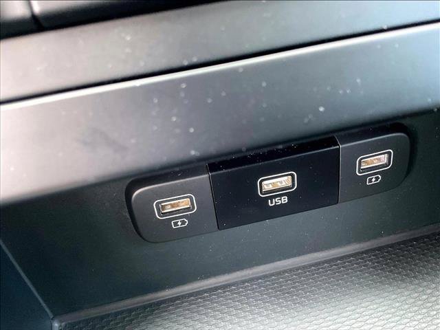 Used 2024 Kia Carnival LX FWD image 26
