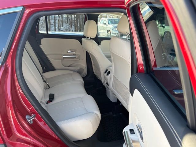 Used 2022 Mercedes-Benz GLA 250 4MATIC image 36