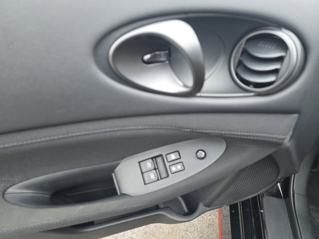 Used 2024 Nissan Z Sport image 13
