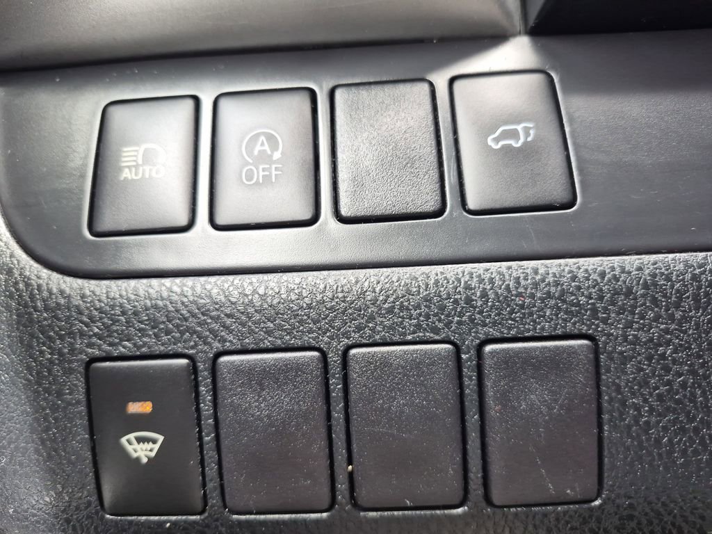 Used 2018 Toyota Highlander XLE image 30