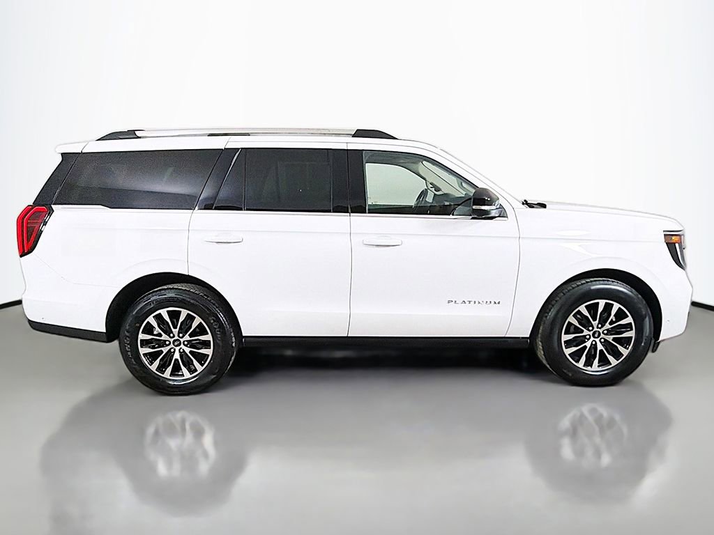 Used 2025 Ford Expedition Platinum AWD/4WD image 18