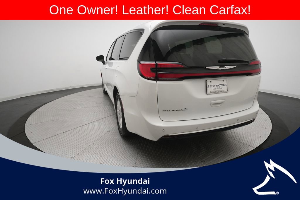 Used 2023 Chrysler Pacifica Touring-L FWD image 29