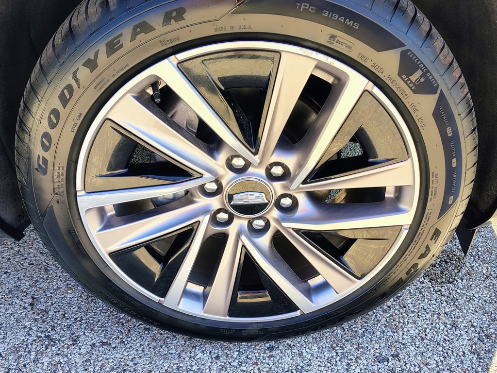 Used 2026 Cadillac Vistiq Sport w/ LPO, Floor Liner Package AWD/4WD image 12