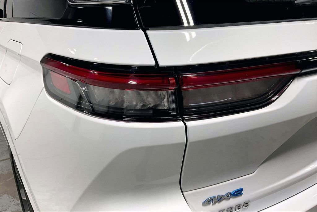 Used 2024 Jeep Grand Cherokee Overland w/ Luxury Tech Group IV image 40