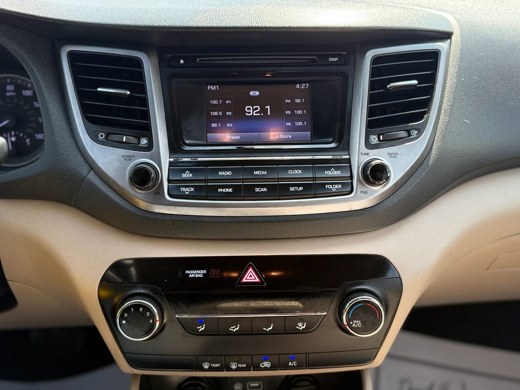 Used 2018 Hyundai Tucson SE FWD image 19