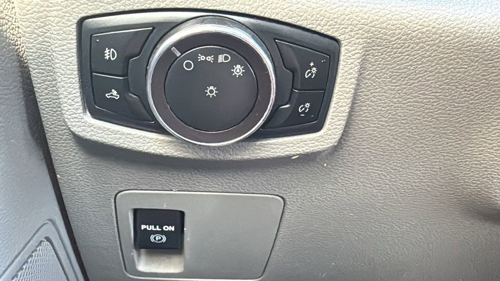Certified 2019 Ford F150 XL w/ Equipment Group 101A Mid RWD image 18