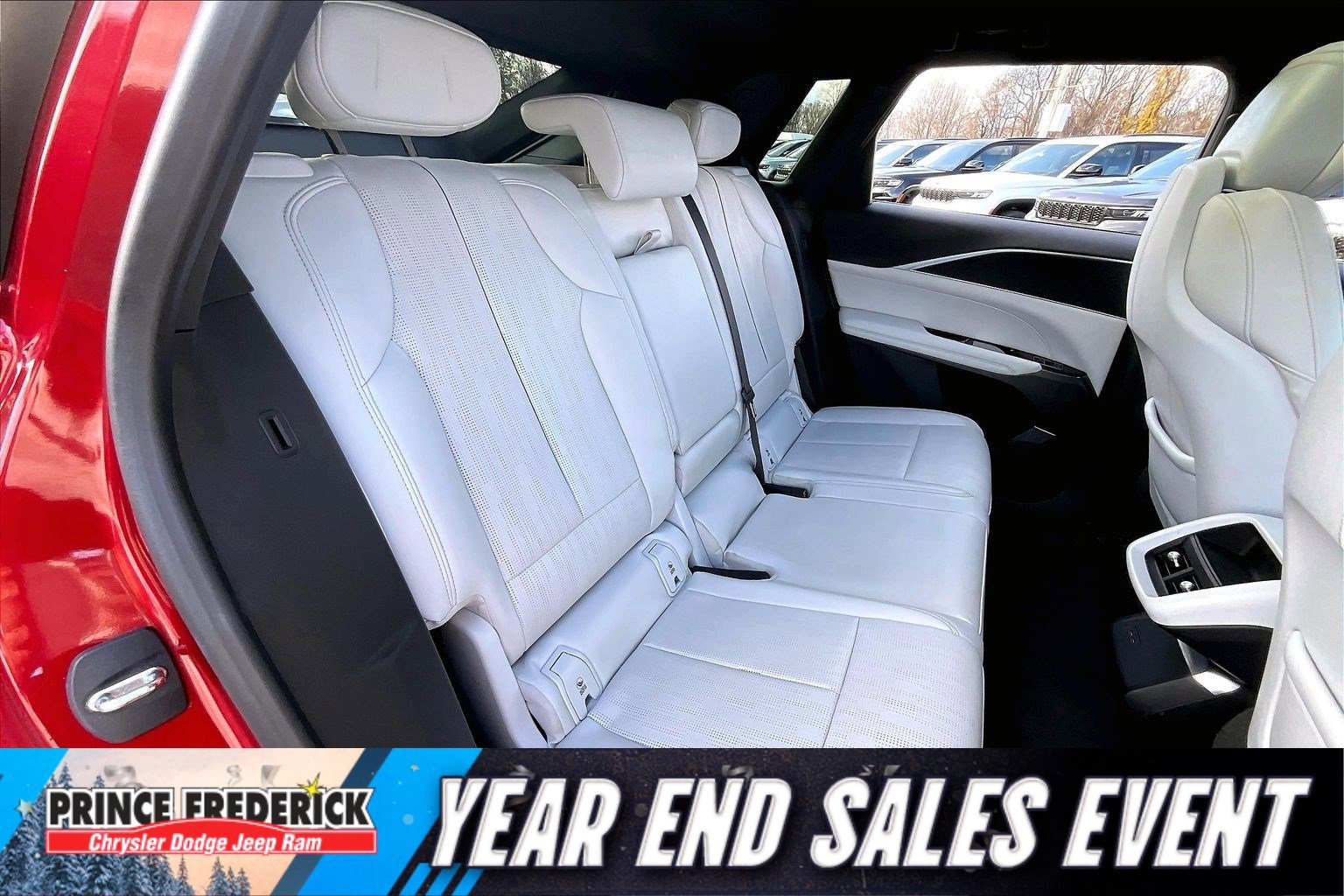 Used 2024 Cadillac Lyriq Sport image 25