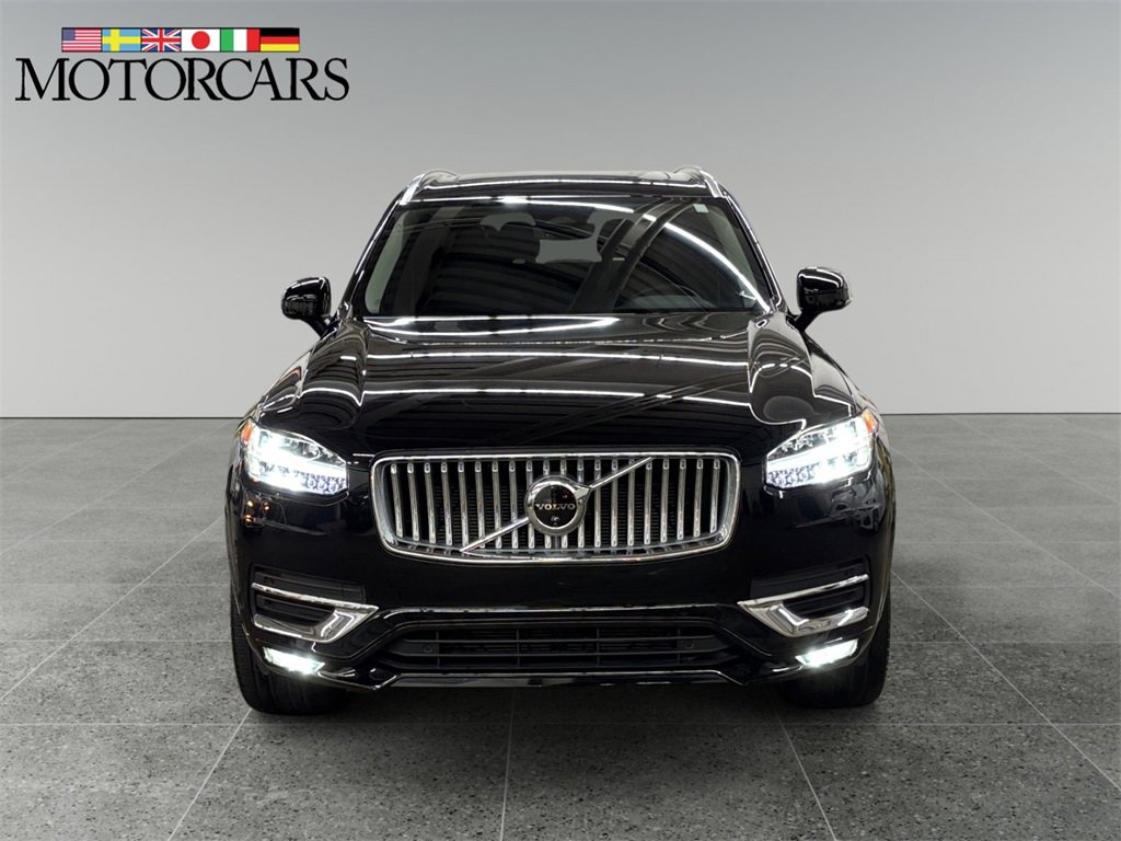 Certified 2025 Volvo XC90 B5 Plus w/ Protection Package Premier image 8