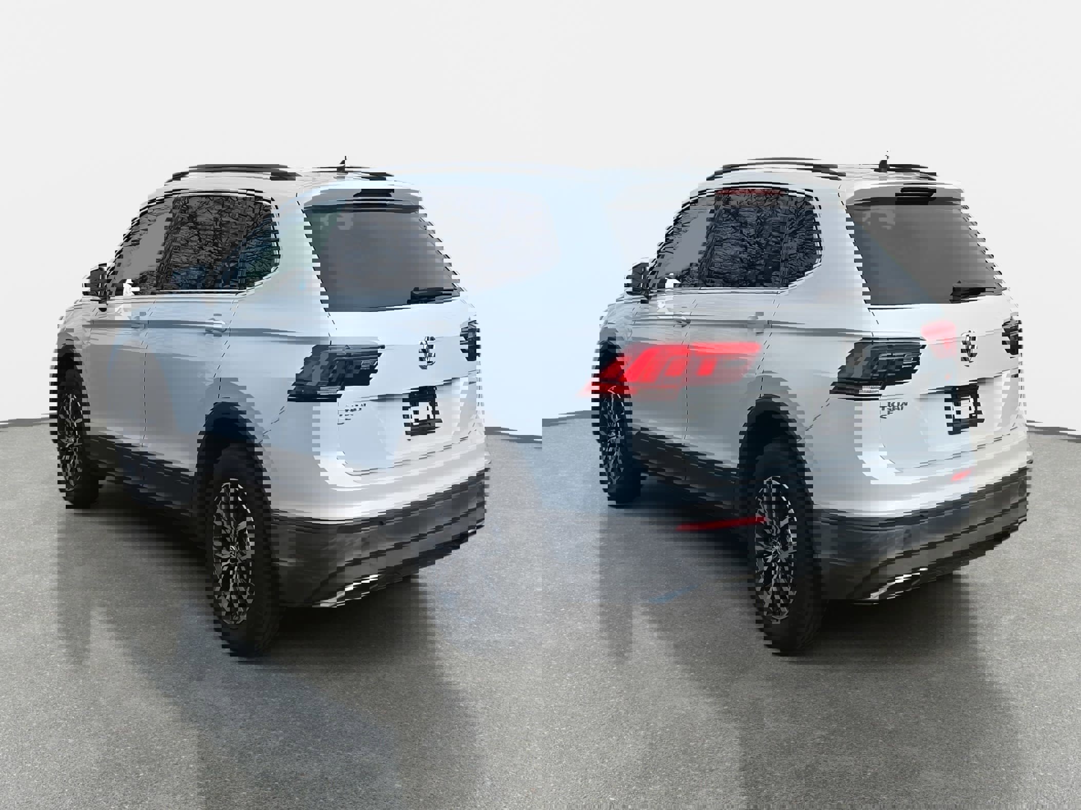 Used 2019 Volkswagen Tiguan SE w/ Panoramic Sunroof Package image 5