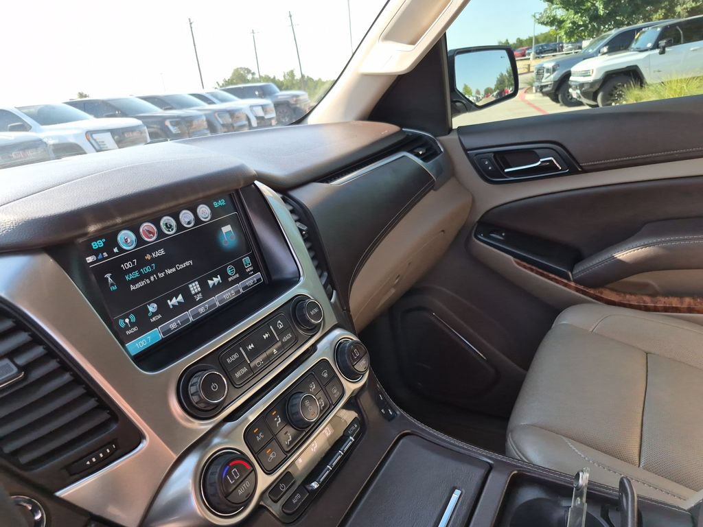 Used 2017 Chevrolet Tahoe Premier AWD/4WD image 27
