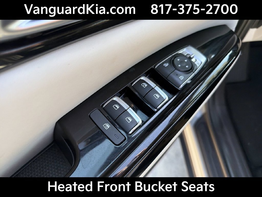 Certified 2024 Kia Carnival EX FWD image 17