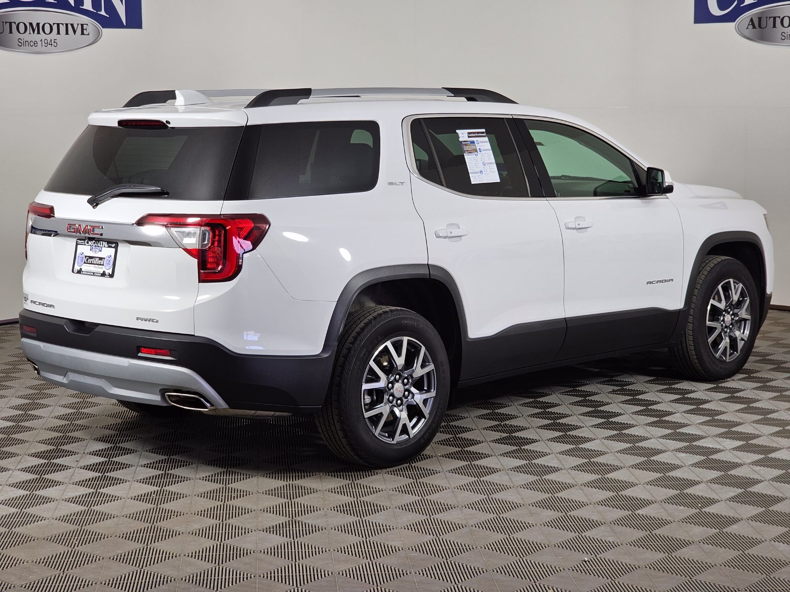 Used 2023 GMC Acadia SLT AWD/4WD image 31