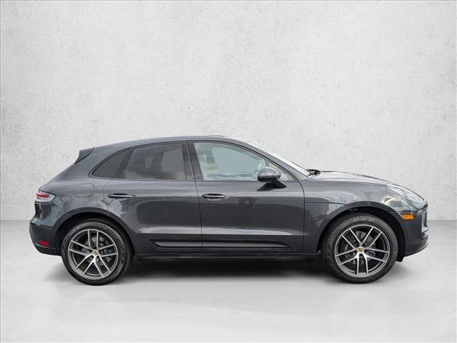 Used 2022 Porsche Macan image 4