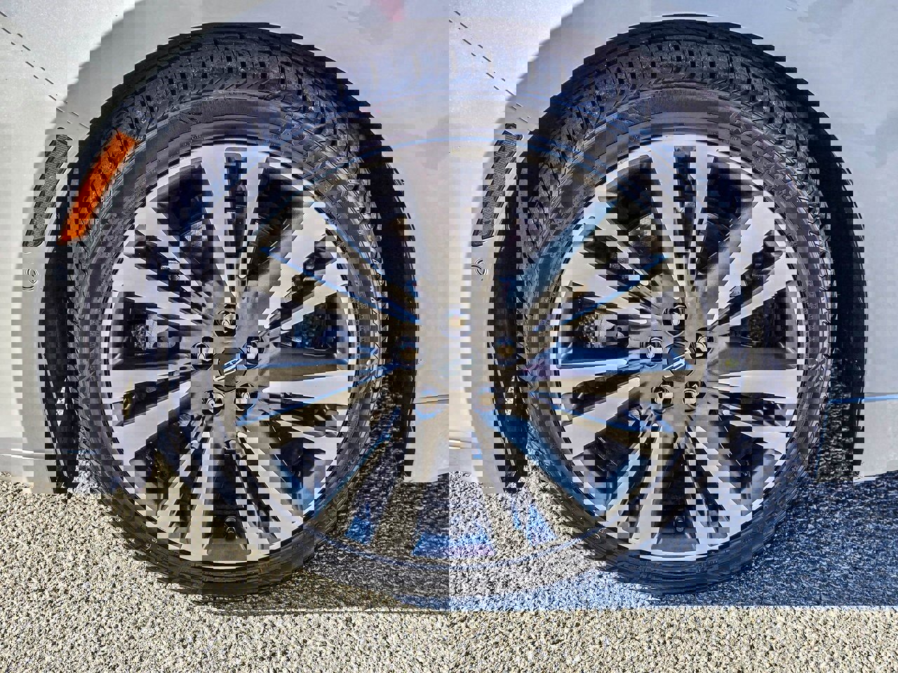 Used 2019 Lincoln MKZ Reserve w/ Luxury Package image 9