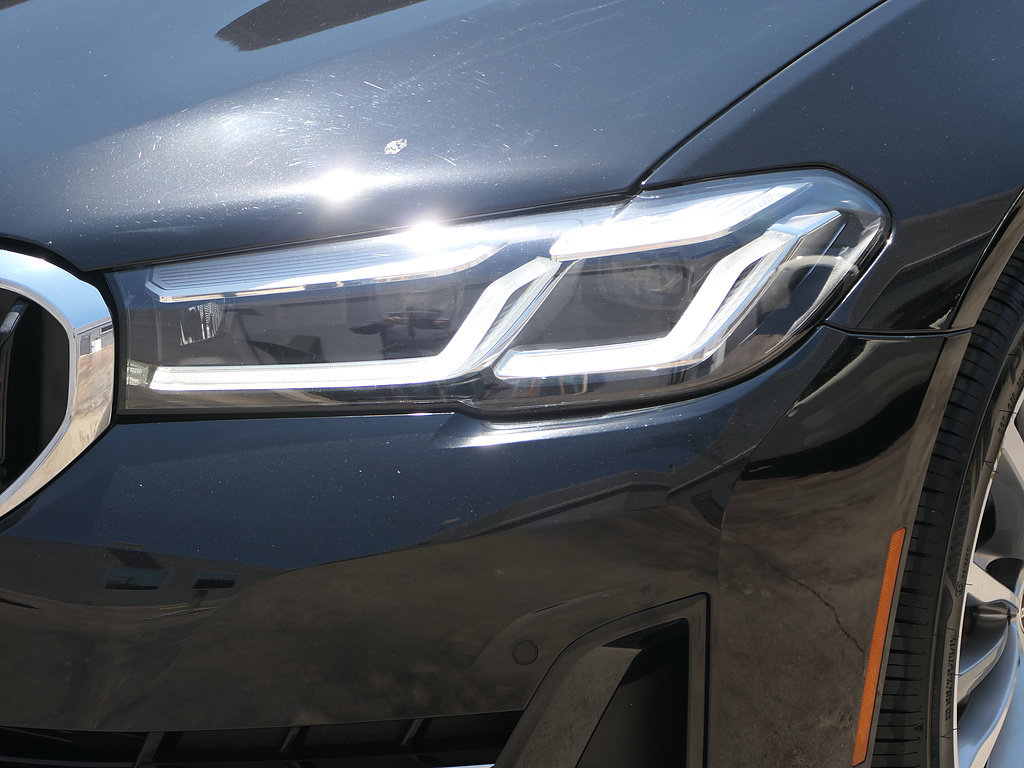 Used 2023 BMW 530i w/ Convenience Package RWD image 7