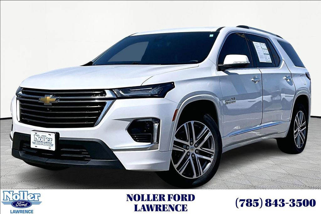 Used 2023 Chevrolet Traverse High Country image 1
