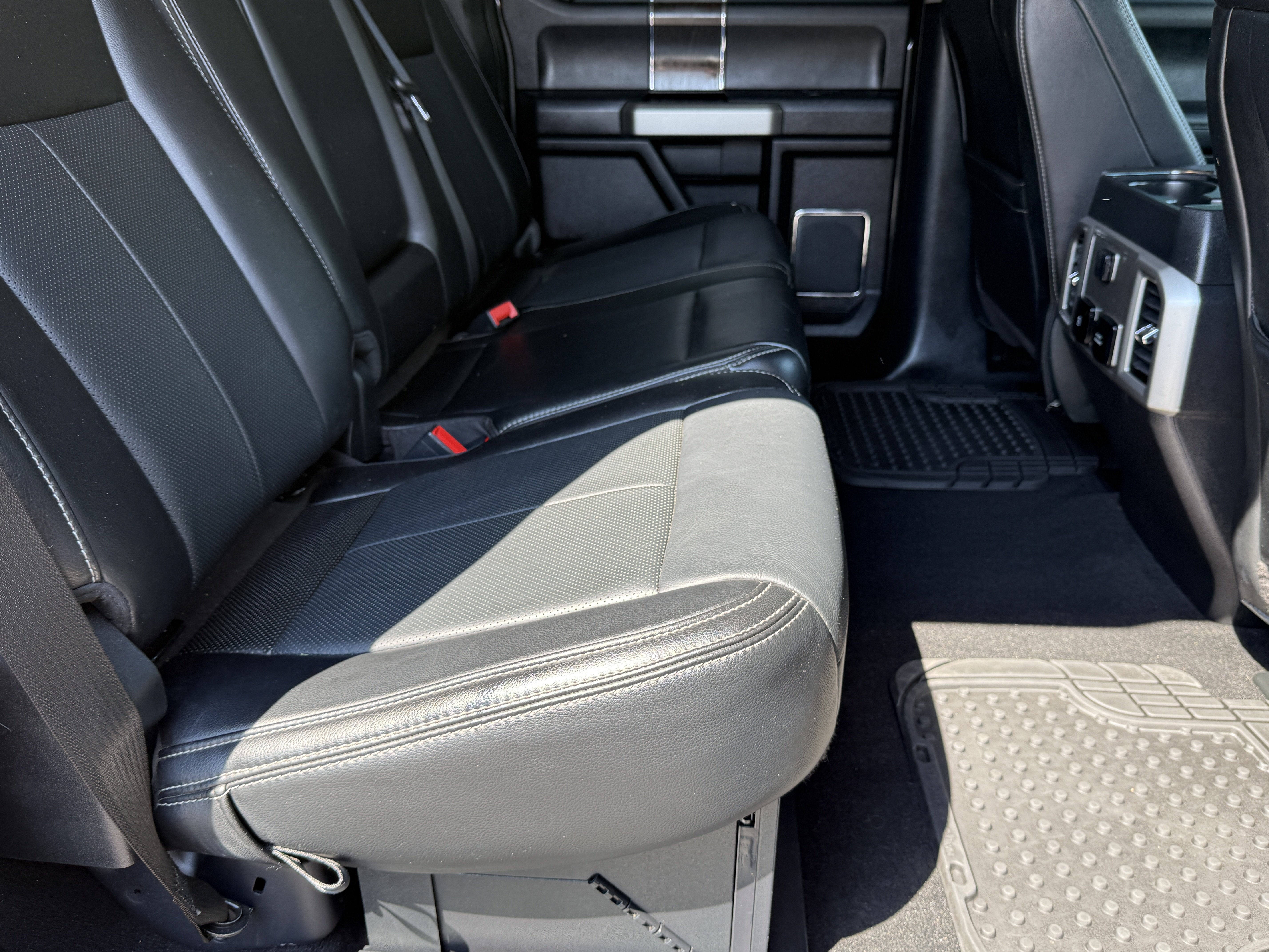 Used 2020 Ford F250 Lariat AWD/4WD image 15