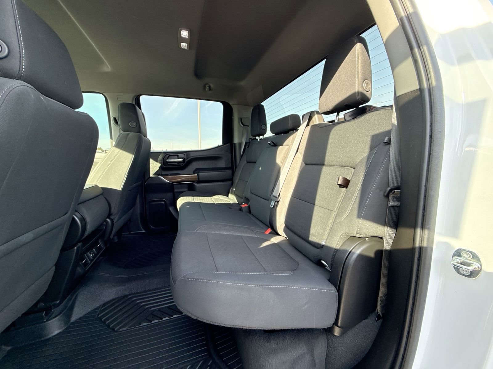 Used 2021 Chevrolet Silverado 1500 RST image 23