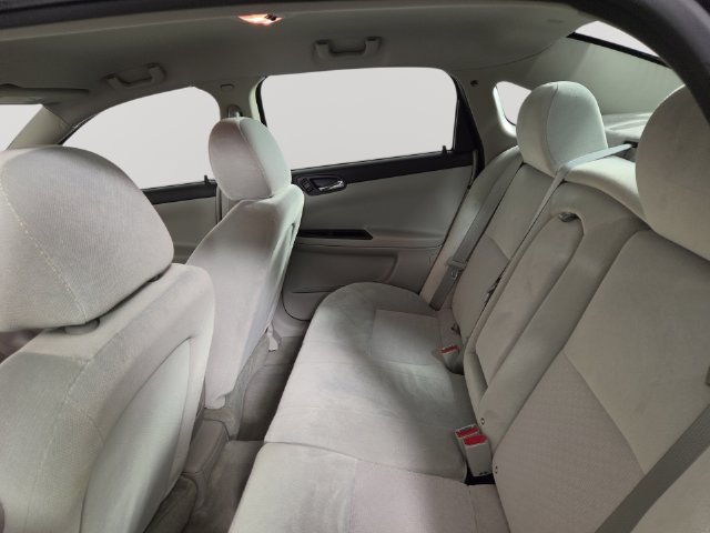 Used 2015 Chevrolet Impala LT FWD image 15