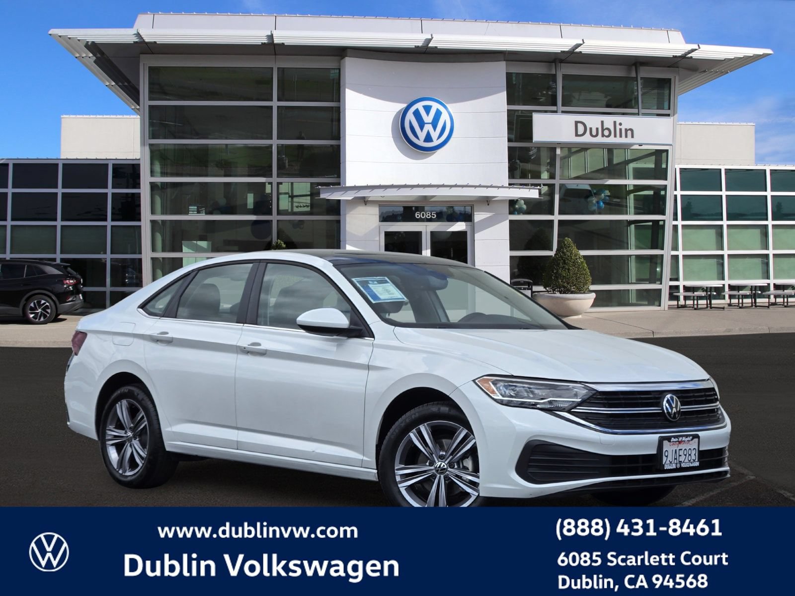 Certified 2023 Volkswagen Jetta SE w/ Panoramic Sunroof Package