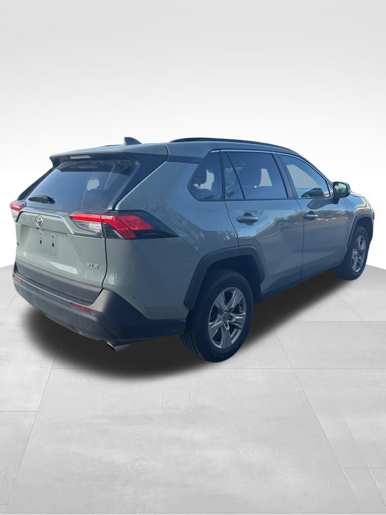 Used 2023 Toyota RAV4 XLE FWD image 7
