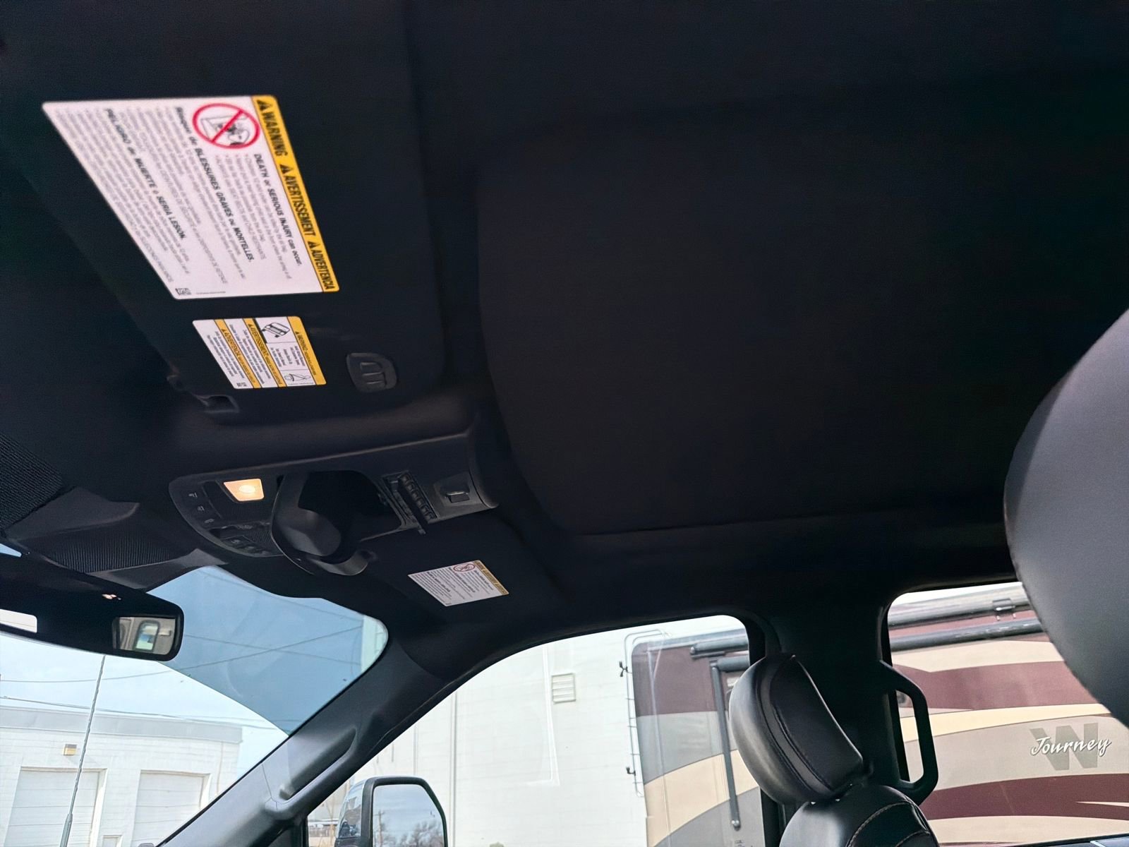 Used 2022 Ford F250 Platinum image 17