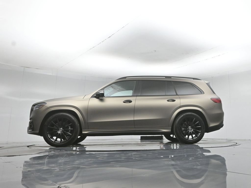 Used 2025 Mercedes-Benz GLS 450 4MATIC image 7