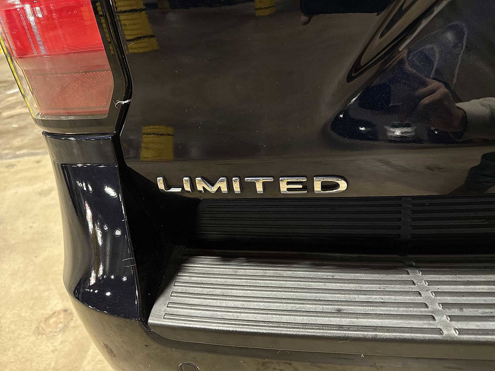 Used 2021 Ford Expedition Limited image 29