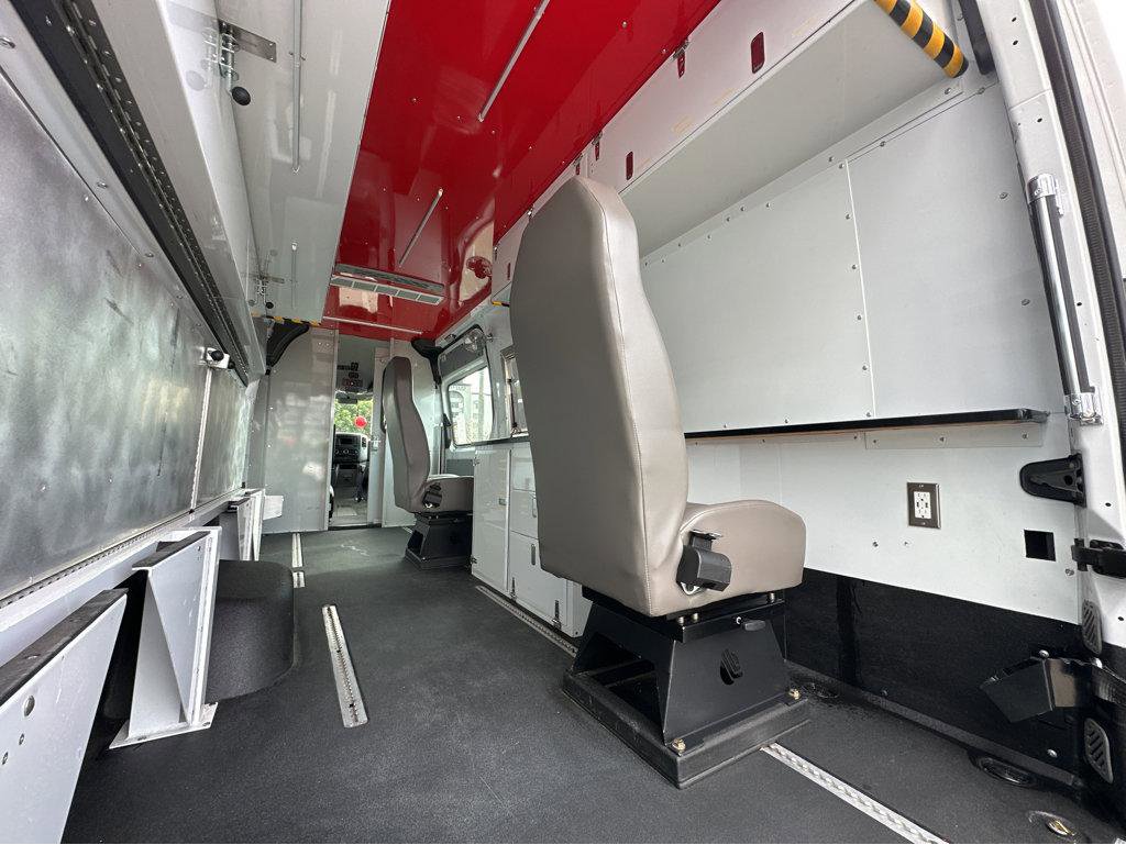 Used 2015 Mercedes-Benz Sprinter 3500 w/ Cargo Protection Package image 39