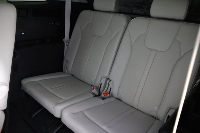Used 2023 Kia Sorento SX FWD image 17
