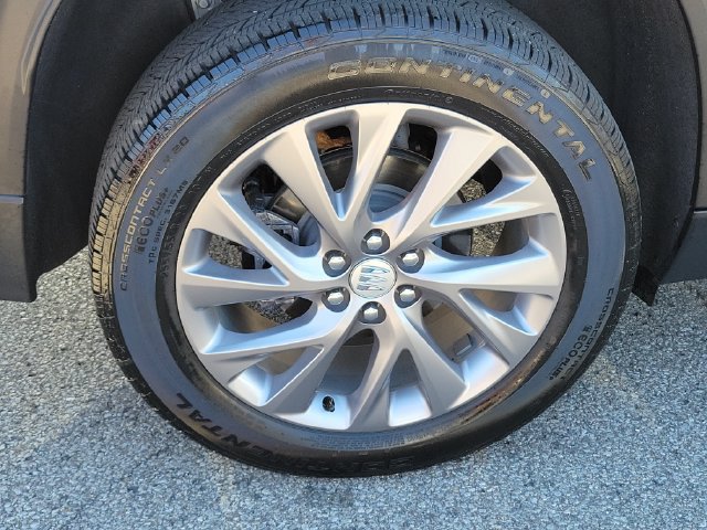 Used 2025 Buick Enclave Preferred FWD image 5