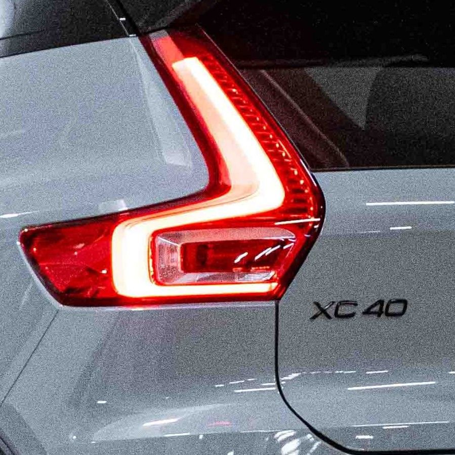 New 2026 Volvo XC40 B5 Ultra w/ Protection Package Premier image 5
