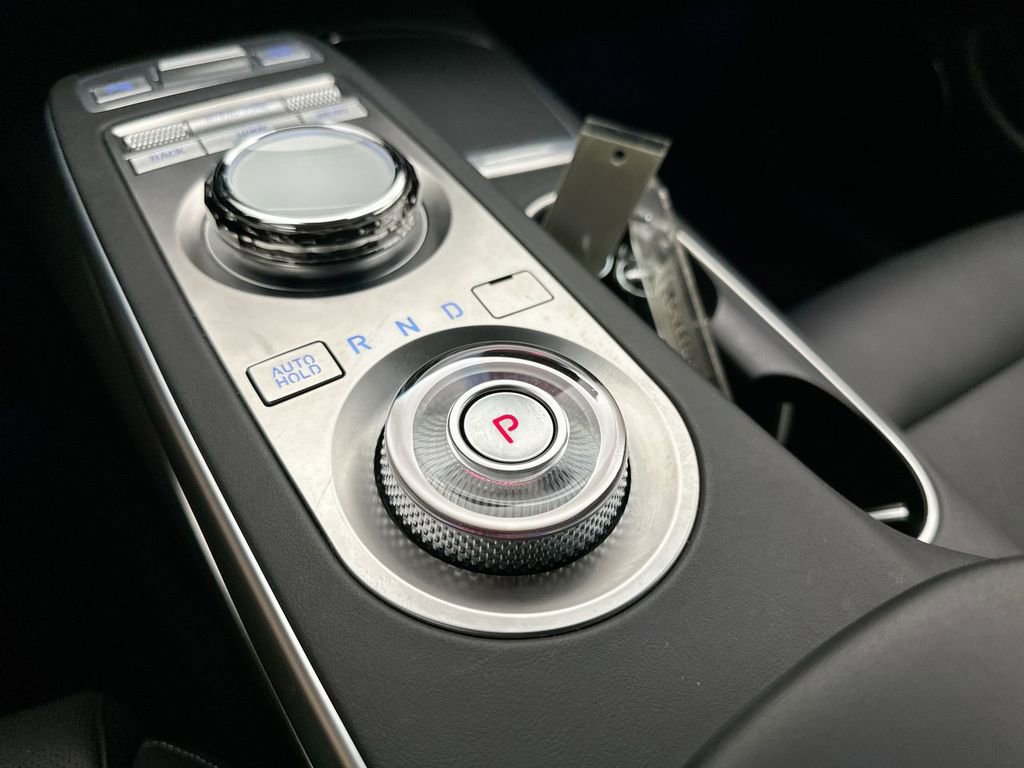 Used 2023 Genesis GV70 2.5T Select w/ Select Package image 12