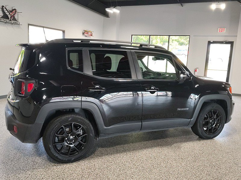 Used 2019 Jeep Renegade Altitude w/ Quick Order Package 2XM FWD image 14