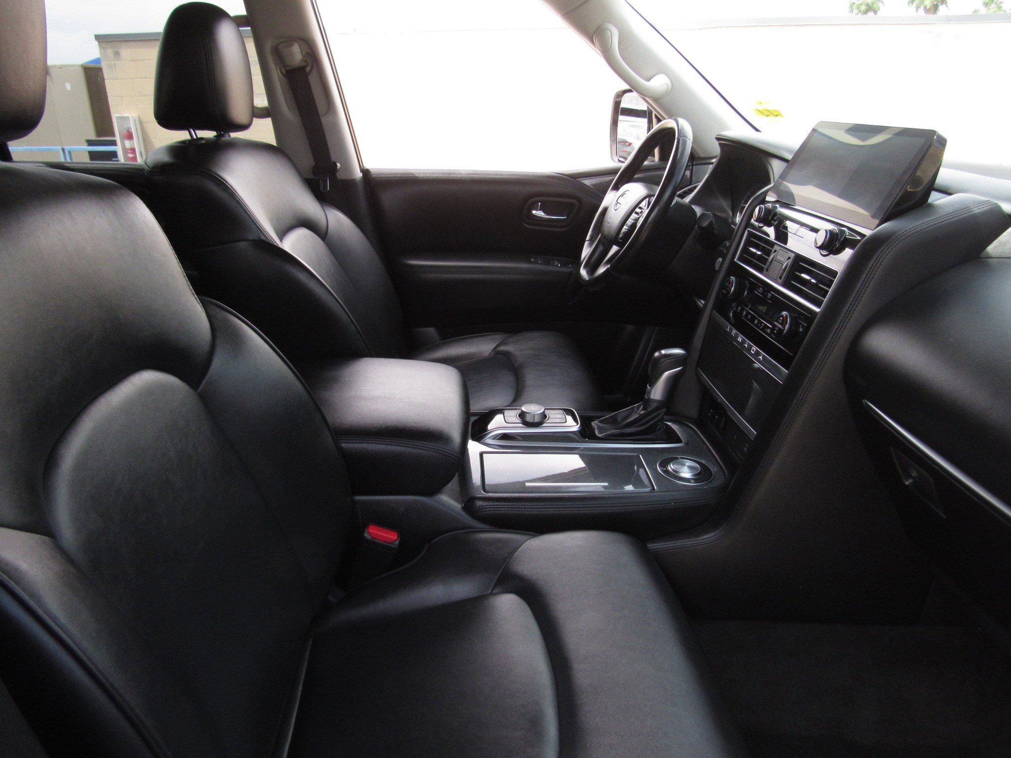 Used 2021 Nissan Armada SV RWD image 8