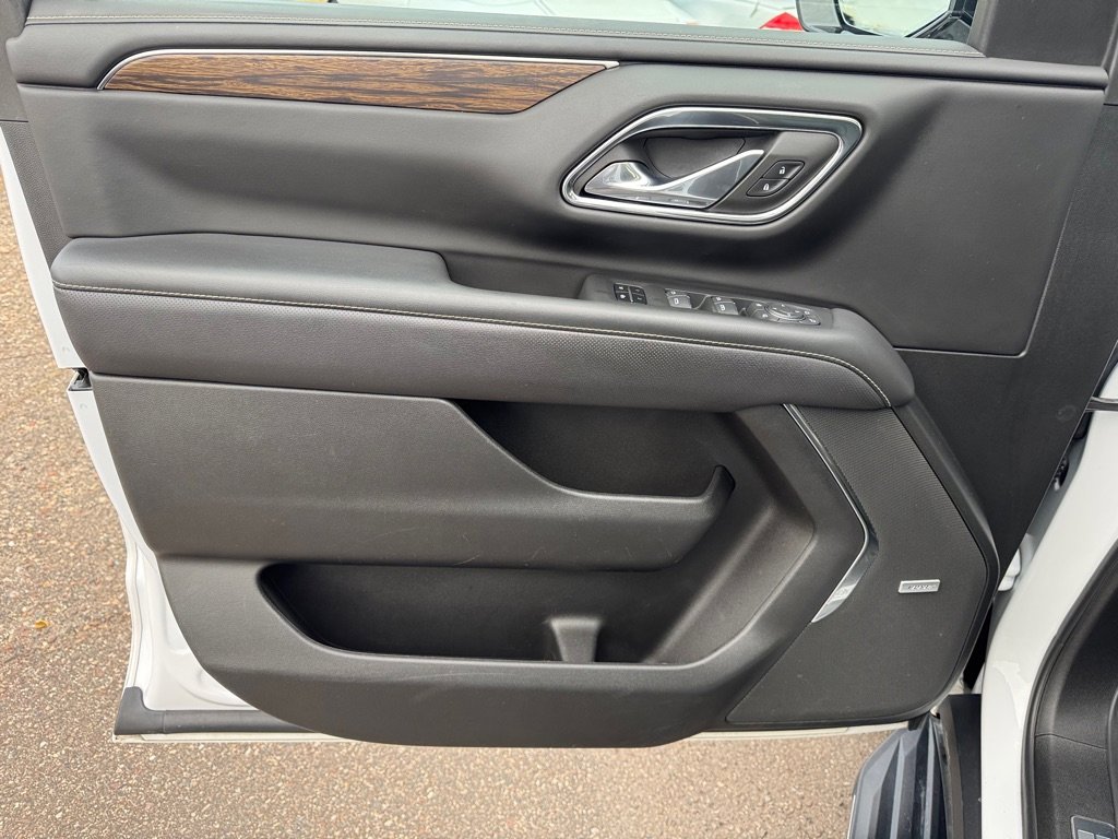 Used 2023 Chevrolet Tahoe Premier w/ Premium Package 2 image 18