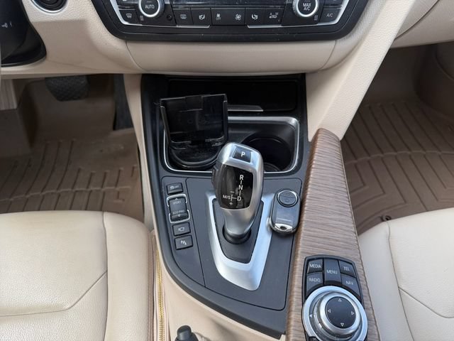 Used 2013 BMW 335i xDrive Sedan AWD/4WD image 11