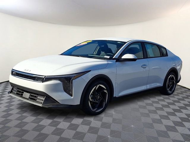 Certified 2025 Kia K4 EX image 3