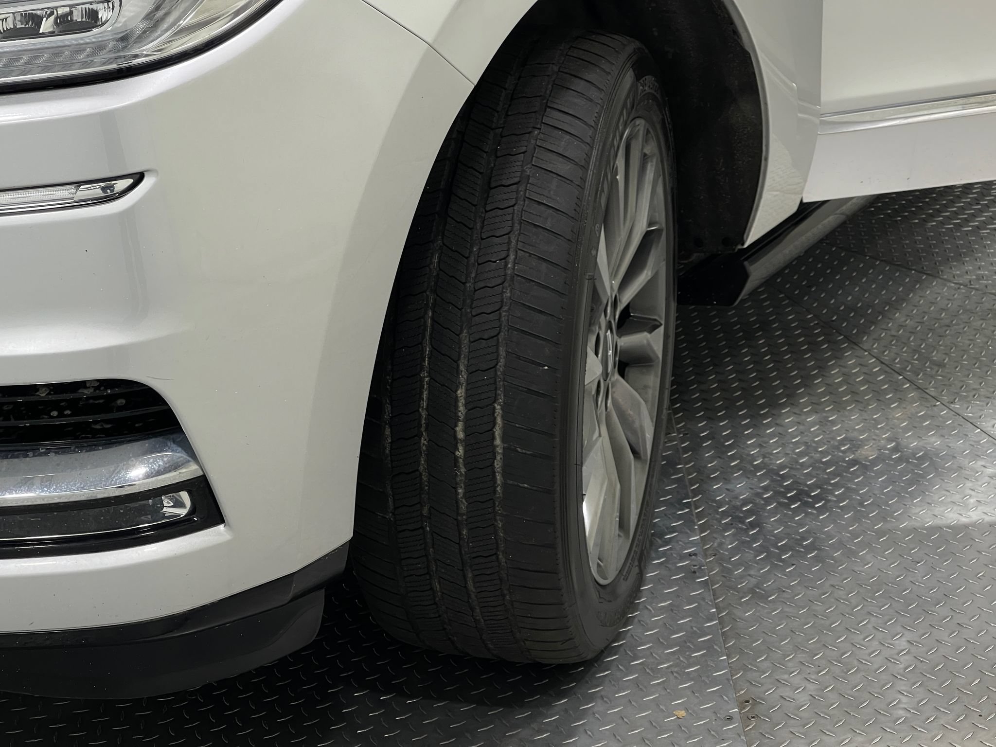 Used 2019 Lincoln Navigator Select AWD/4WD image 37