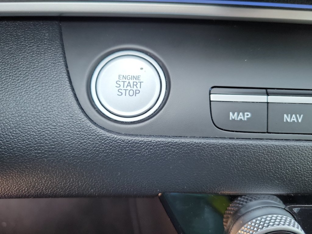 Used 2023 Hyundai Elantra Limited FWD image 22
