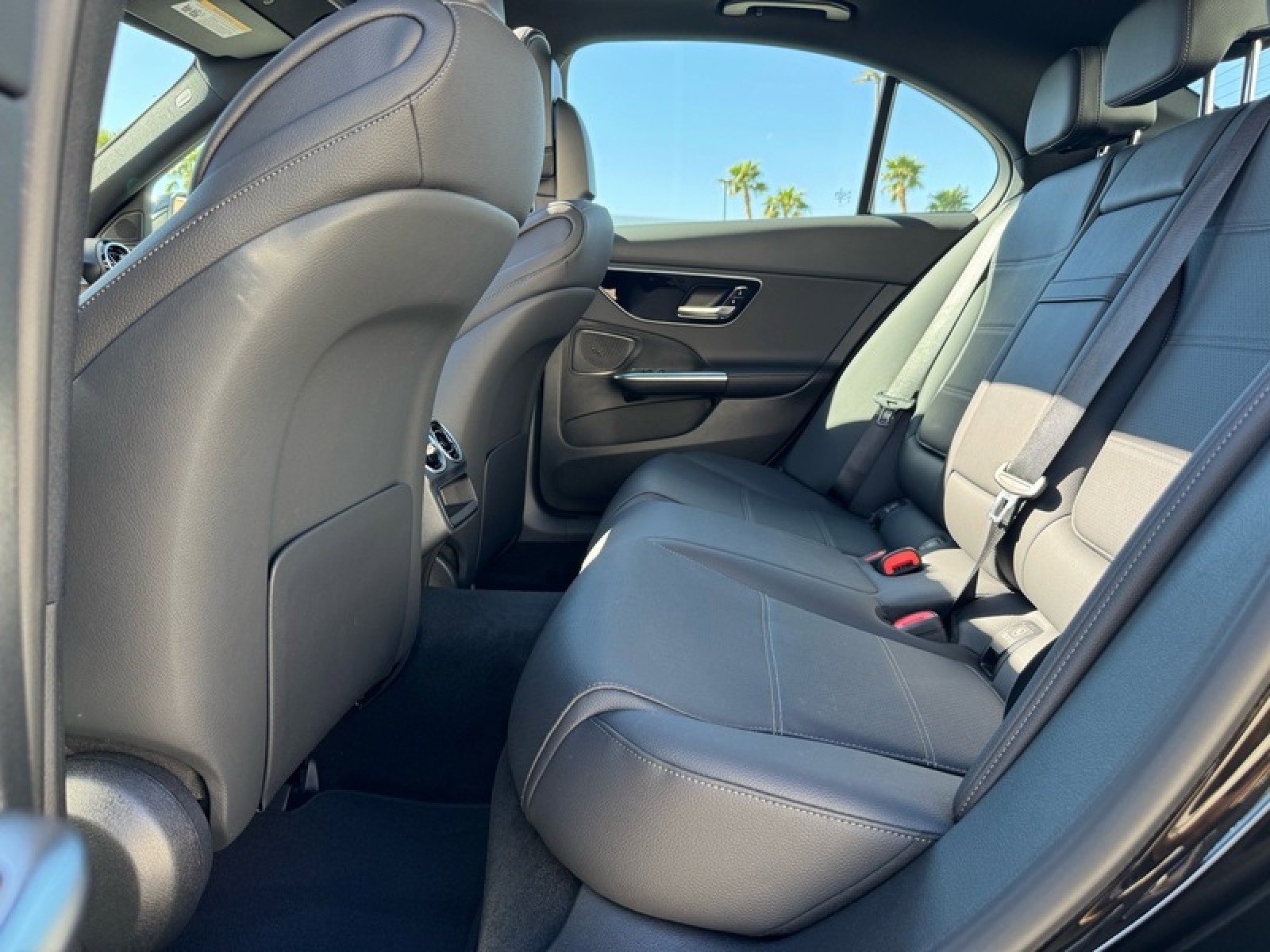 New 2025 Mercedes-Benz C 300 4MATIC Sedan image 14