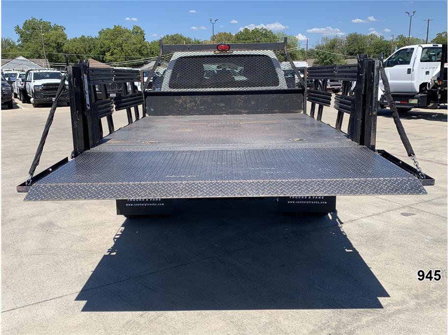 Used 2011 Ford F550 4x4 Crew Cab Super Duty w/ Payload Upgrade Pkg image 12