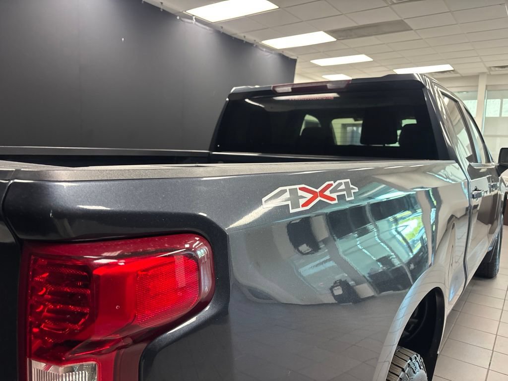 Used 2021 Chevrolet Silverado 1500 LT w/ Safety Package II AWD/4WD image 5