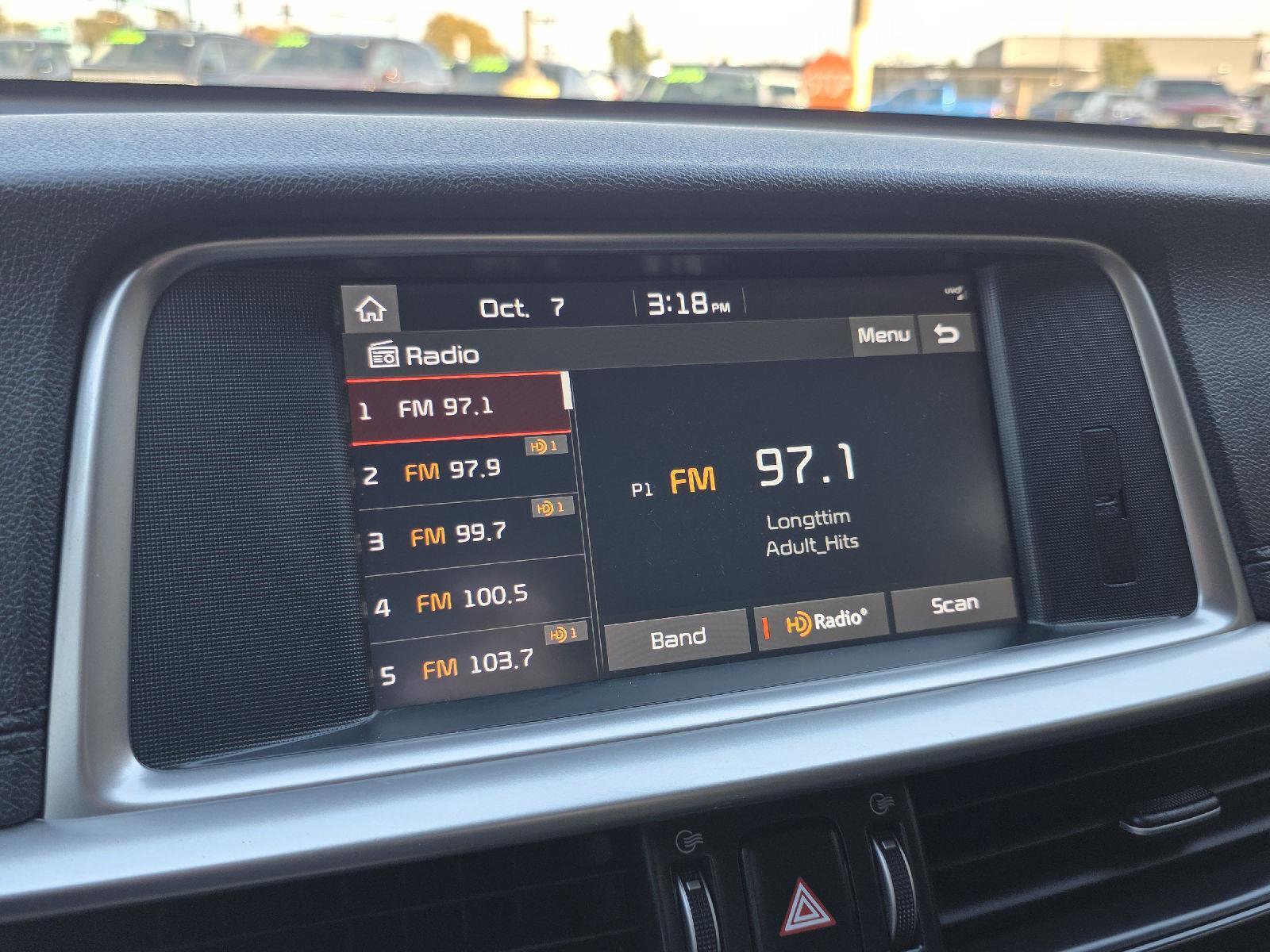 Used 2020 Kia Optima SX image 21